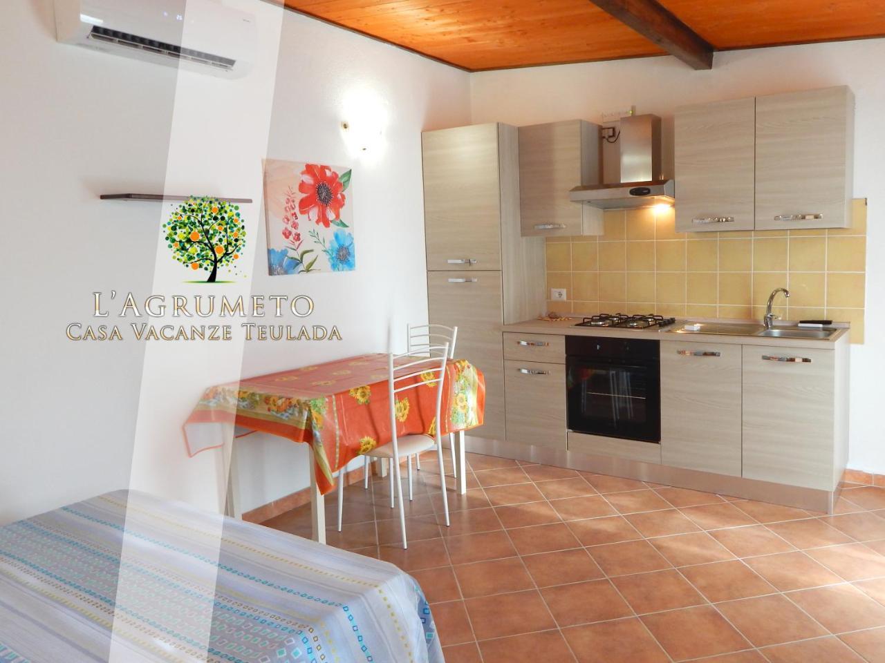 Apartment Case Vacanza Teulada